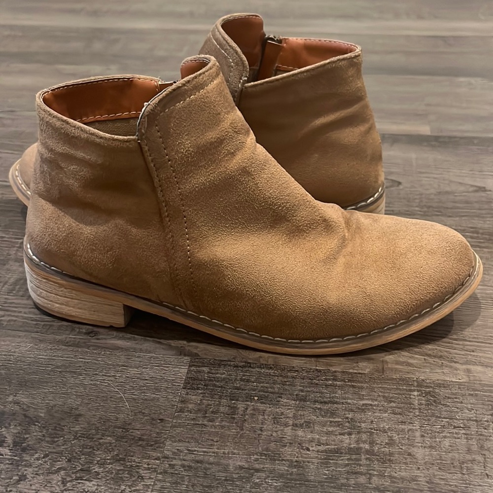 Seven7 booties
